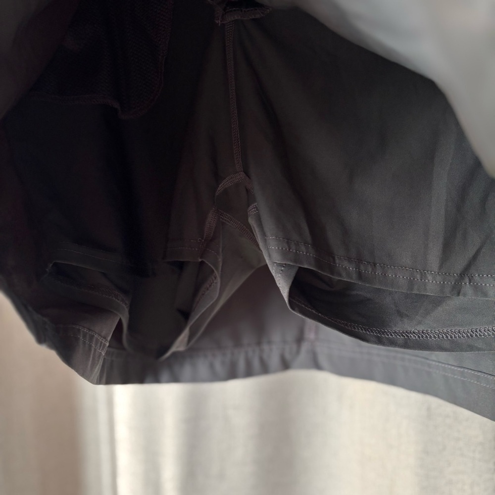 Eddie Bauer Women's Plus Size 18 Gray Skort with lining‎ and pockets. - Picture 3 of 7